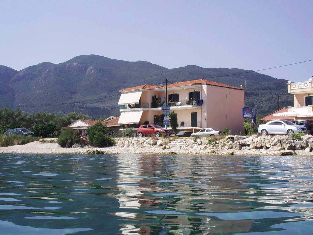 Fiona Seafront Apartments Nikiana Dış mekan fotoğraf